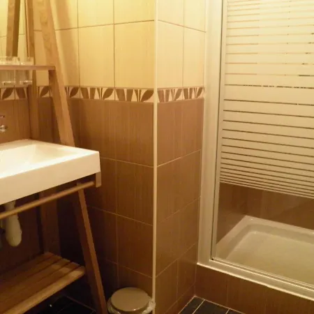 Les Du Monde , 2 Chambres- 4 Lits Simples Modulables En Lits Doubles Apartment