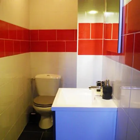 Les Du Monde , 2 Chambres- 4 Lits Simples Modulables En Lits Doubles