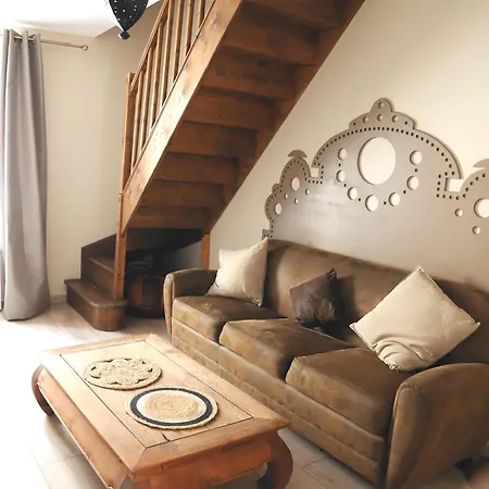 Les Du Monde , 2 Chambres- 4 Lits Simples Modulables En Lits Doubles Apartment *