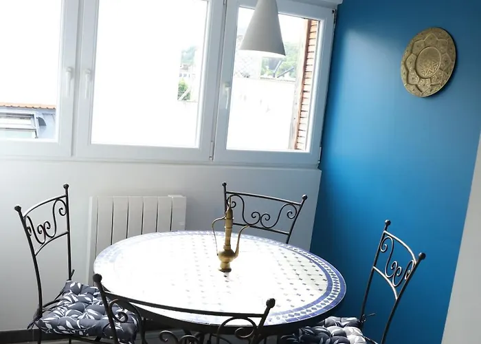 Les Du Monde , 2 Chambres- 4 Lits Simples Modulables En Lits Doubles Apartment *