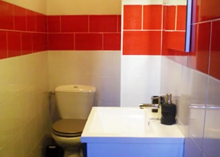 Les Du Monde , 2 Chambres- 4 Lits Simples Modulables En Lits Doubles