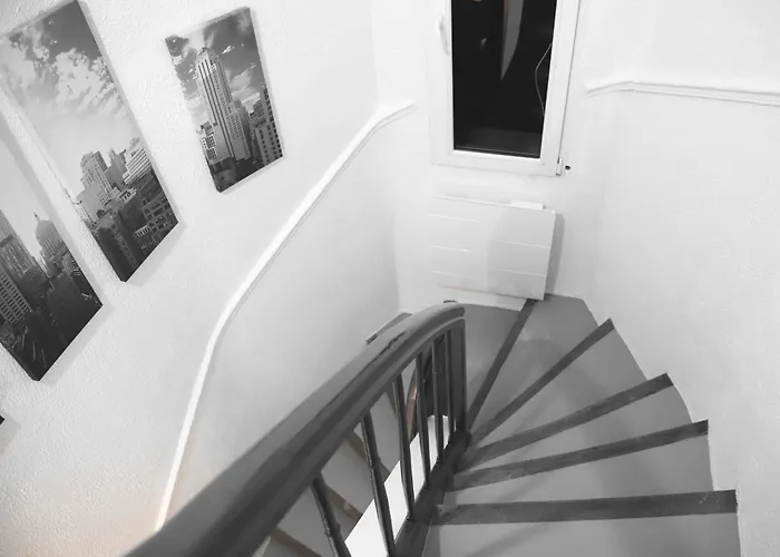 Les Du Monde , 2 Chambres- 4 Lits Simples Modulables En Lits Doubles *