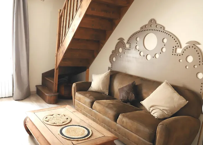 Les Du Monde , 2 Chambres- 4 Lits Simples Modulables En Lits Doubles Apartment *