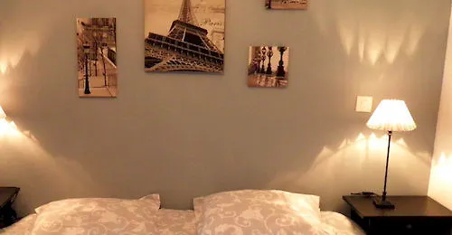 Les Du Monde , 2 Chambres- 4 Lits Simples Modulables En Lits Doubles